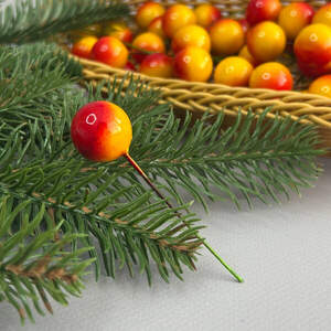 Калина лаковая Ø20 мм, для декора - желто-красная Калина лаковая Ø20 мм, для декора - желто-красная