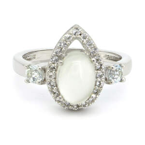 Срібна каблучка 925 проби 3,1 гр. з шрі-ланкійським каменем Місяця та топазами зі США 2,01 карат