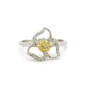 Срібна каблучка 925 проби 2,27 гр. з цитрином зі США та топазами зі США 0,59 карат