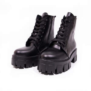 Черевики жіночі з натуральної шкіри чорного кольору