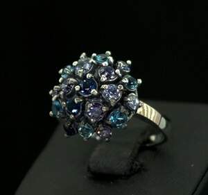 Серебряное кольцо 925 пробы с золотом 375 пробы 4,42 г с разноцветными цирконами 3,5 карат Серебряное кольцо 925 пробы с золотом 375 пробы 4,42 г с разноцветными цирконами 3,5 карат
