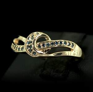 Серебряное кольцо 925 пробы 2,8 гр. с голубыми Бриллиантами Норе VVS1 0,21 карат Серебряное кольцо 925 пробы 2,8 гр. с голубыми Бриллиантами Норе VVS1 0,21 карат
