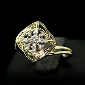 Серебряное кольцо 925 пробы 4,05 гр. с белыми африканскими Бриллиантами VVS1 0,17 карат Серебряное кольцо 925 пробы 4,05 гр. с белыми африканскими Бриллиантами VVS1 0,17 карат