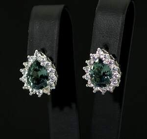 Серебряные серьги 925 пробы 5,76 г с Лінде Олександритами и цирконами 4,98 карат Серебряные серьги 925 пробы 5,76 г с Лінде Олександритами и цирконами 4,98 карат