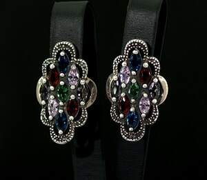 Серебряные серьги 925 пробы с золотом 375 пробы 10,92 г с разноцветными цирконами 7,34 карат Серебряные серьги 925 пробы с золотом 375 пробы 10,92 г с разноцветными цирконами 7,34 карат