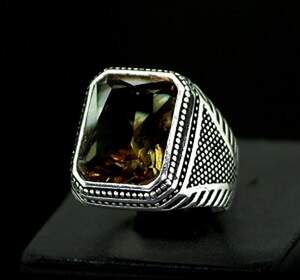 Срібна каблучка 925 проби 11,38 г з турецьким Султанітом класу АААА 5,33 карат Автор Уолес Чан Срібна каблучка 925 проби 11,38 г з турецьким Султанітом класу АААА 5,33 карат Автор Уолес Чан