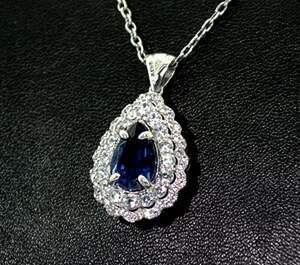 Срібна підвіска 925 проби 5,93 г з Лінде Танзанітом та цирконами 3,93 карат Срібна підвіска 925 проби 5,93 г з Лінде Танзанітом та цирконами 3,93 карат