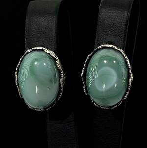 Срібні сережки 925 проби 8,48 г з зеленими Агатами 9,68 карат Срібні сережки 925 проби 8,48 г з зеленими Агатами 9,68 карат