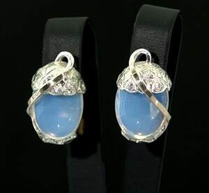 Срібні сережки 925 проби з золотом 375 проби 10 г з каменем Місяця та цирконами 8,62 карат Срібні сережки 925 проби з золотом 375 проби 10 г з каменем Місяця та цирконами 8,62 карат