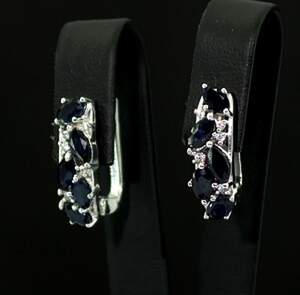 Серебряные серьги 925 пробы 4,87 г со шри-ланкийскими Сапфірами класса АААА и цирконами 3,45 карат Серебряные серьги 925 пробы 4,87 г со шри-ланкийскими Сапфірами класса АААА и цирконами 3,45 карат
