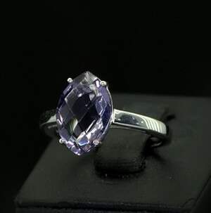 Серебряное кольцо 925 пробы 3,57 г с бразильским Аметистом 4,56 карат Серебряное кольцо 925 пробы 3,57 г с бразильским Аметистом 4,56 карат