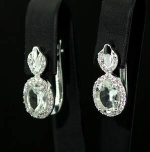 Серебряные серьги 925 пробы 5,36 г с зелеными бразильскими Аметистами и цирконами 4,05 карат Серебряные серьги 925 пробы 5,36 г с зелеными бразильскими Аметистами и цирконами 4,05 карат