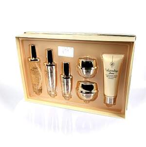 Набор для догляду за шкірою Luxury Golden Bottle Skin Care Gift Box Set, Falanduo, 6 шт. Набор для догляду за шкірою Luxury Golden Bottle Skin Care Gift Box Set, Falanduo, 6 шт.
