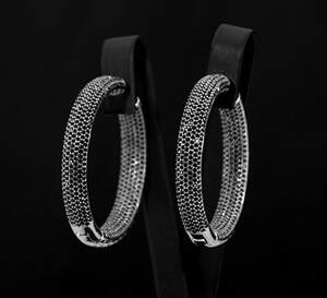Сережки у срібному покритті з чорними цирконами 4,31 карат Сережки у срібному покритті з чорними цирконами 4,31 карат