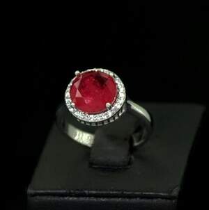 Серебряное кольцо 925 пробы 3,87 г с Турмаліном Рубелітом и цирконами 3,55 карат Серебряное кольцо 925 пробы 3,87 г с Турмаліном Рубелітом и цирконами 3,55 карат
