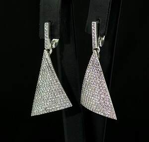 Серебряные серьги 925 пробы 7,29 г с белыми цирконами 4,2 карат Серебряные серьги 925 пробы 7,29 г с белыми цирконами 4,2 карат