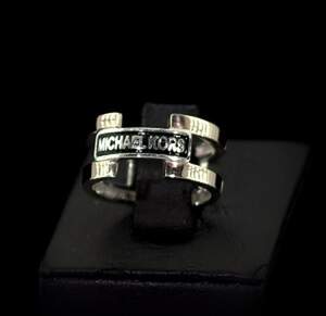 Серебряное кольцо 925 пробы с позолотой 375 пробы 4,16 г с емаллю. репліка Mihael Kors Серебряное кольцо 925 пробы с позолотой 375 пробы 4,16 г с емаллю. репліка Mihael Kors