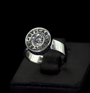 Серебряное кольцо 925 пробы 4,97 г с белым цирконом та эмалью 1,5 карат, репліка Bvlgari Серебряное кольцо 925 пробы 4,97 г с белым цирконом та эмалью 1,5 карат, репліка Bvlgari