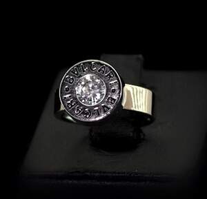 Серебряное кольцо 925 пробы с позолотой 375 пробы 4,71 г с белым цирконом та эмалью 1,5 карат, репліка Bvlgari Серебряное кольцо 925 пробы с позолотой 375 пробы 4,71 г с белым цирконом та эмалью 1,5 карат, репліка Bvlgari