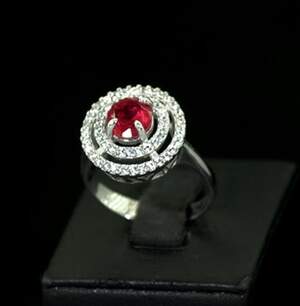 Срібна каблучка 925 проби 4,78 г з Турмаліном Рубелітом та цирконами 2,25 карат Срібна каблучка 925 проби 4,78 г з Турмаліном Рубелітом та цирконами 2,25 карат