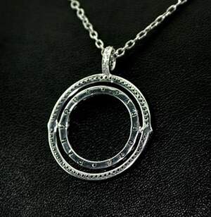 Срібна підвіска 925 проби 4,76 г з цирконами 0,95 карат, репліка Pandora Срібна підвіска 925 проби 4,76 г з цирконами 0,95 карат, репліка Pandora