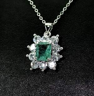 Кольє у срібному покритті з Турмаліном Параїба та цирконами 3,81 карат, 42+5 см Кольє у срібному покритті з Турмаліном Параїба та цирконами 3,81 карат, 42+5 см