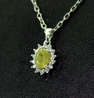 Срібна підвіска 925 проби 1,2 г з норвезьким Сфеном класу АААА та топазами зі США 1,27 карат