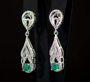 Срібні сережки 925 проби 6,18 г з зеленими ефіопськими Опалами класу АААА та топазами зі США 1,93 карат Срібні сережки 925 проби 6,18 г з зеленими ефіопськими Опалами класу АААА та топазами зі США 1,93 карат