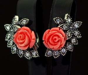 Срібні сережки 925 проби 9,02 г з керамічними вставками Срібні сережки 925 проби 9,02 г з керамічними вставками