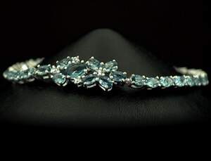 Срібний браслет 925 проби 9,41 г з Топазами Лондон Блу зі США та цирконами 5,79 карат 17-20 см Срібний браслет 925 проби 9,41 г з Топазами Лондон Блу зі США та цирконами 5,79 карат 17-20 см