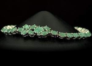 Срібний браслет 925 проби 9,68 г з бразильськими Смарагдами АААА 8,91 карат 17-20 см Срібний браслет 925 проби 9,68 г з бразильськими Смарагдами АААА 8,91 карат 17-20 см