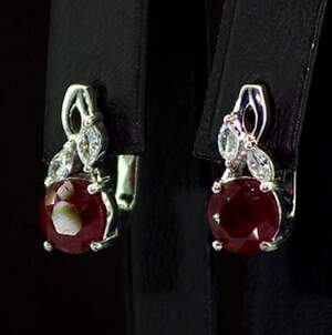 Срібні сережки 925 проби 4 г з африканськими Роял Рубінами класу АААА та цирконами 4,19 карат