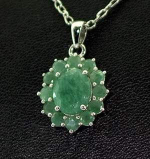 Срібна підвіска 925 проби 2,53 г з бразильськими Смарагдами класу АААА 3,8 карат Срібна підвіска 925 проби 2,53 г з бразильськими Смарагдами класу АААА 3,8 карат