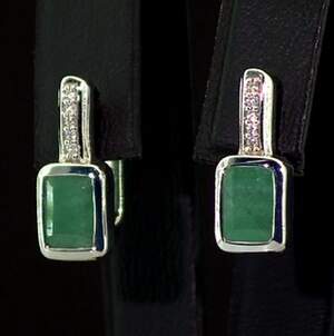 Срібні сережки 925 проби 3,76 г з бразильськими Смарагдами класу АААА та цирконами 2,13 карат Срібні сережки 925 проби 3,76 г з бразильськими Смарагдами класу АААА та цирконами 2,13 карат