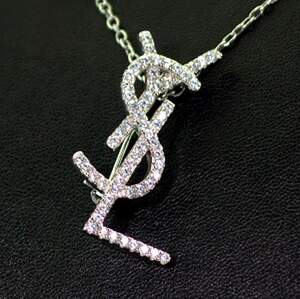 Срібна брошка 925 проби 6,16 г з цирконами 4,96 карат