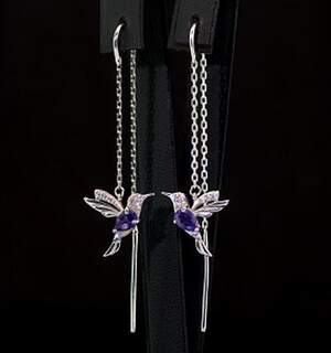 Срібні сережки 925 проби 3,04 г з бразильськими Аметистами та фіанітами 1,03 карат Срібні сережки 925 проби 3,04 г з бразильськими Аметистами та фіанітами 1,03 карат