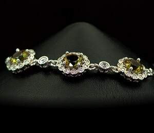 Срібний браслет 925 проби 8,6 г з турецькими Султанітами класу АААА та цирконами 3,57 карат Срібний браслет 925 проби 8,6 г з турецькими Султанітами класу АААА та цирконами 3,57 карат