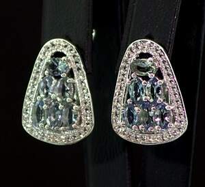 Срібні сережки 925 проби 6,14 г з Танзанітами Ман'яра та топазами зі США 3,48 карат Срібні сережки 925 проби 6,14 г з Танзанітами Ман'яра та топазами зі США 3,48 карат