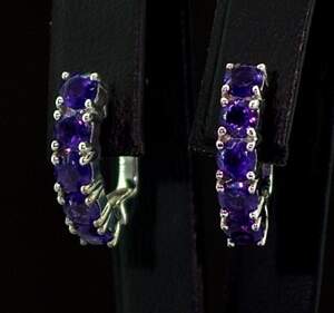 Срібні сережки 925 проби 4,04 г з африканськими Аметистами 3,39 карат Срібні сережки 925 проби 4,04 г з африканськими Аметистами 3,39 карат