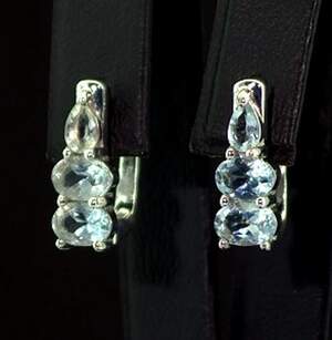 Срібні сережки 925 проби 3,01 г з замбійськими Аквамаринами 1,78 карат Срібні сережки 925 проби 3,01 г з замбійськими Аквамаринами 1,78 карат