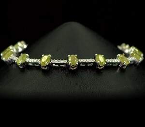 Срібний браслет 925 проби 10,61 г з норвезькими Сфенами та цирконами 8,33 карат 16+4 см Срібний браслет 925 проби 10,61 г з норвезькими Сфенами та цирконами 8,33 карат 16+4 см