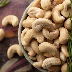 Кеш'ю W 320 сирий