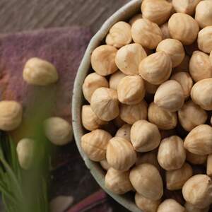 Фундук бланшований