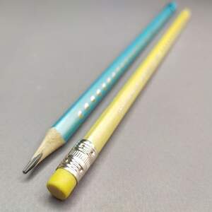 Карандаш Макарун Сердце - графит с резинкой