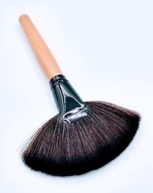 Кисточка для хайлайтера