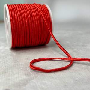 Красный шнур сутажный плоский 3мм, моток 46м