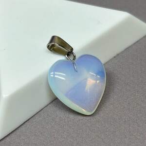 Кулон-подвеска сердце 20х22 мм - лунный камень