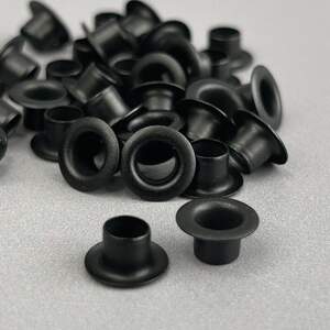 Люверс D-5мм нерж. с пласт. кольцом-оксид (100шт) (матр.00254) Люверс D-5мм нерж. с пласт. кольцом-оксид (100шт) (матр.00254)