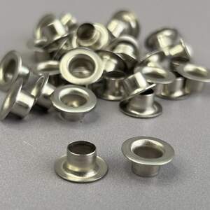 Люверс D-6мм нерж. с пласт. кольцом-никель (100шт) (матр.00255) Люверс D-6мм нерж. с пласт. кольцом-никель (100шт) (матр.00255)