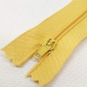 Молния Т-3 18см Юбка (118)